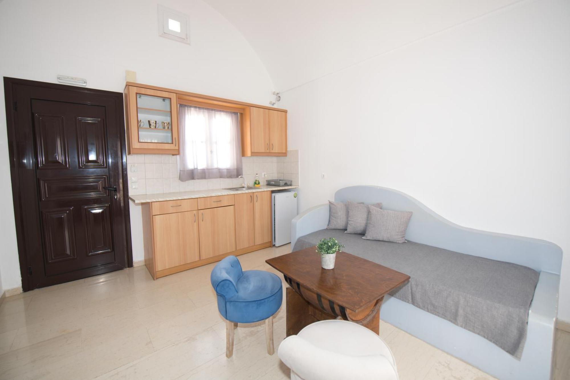 Ira Apartments Камари Экстерьер фото