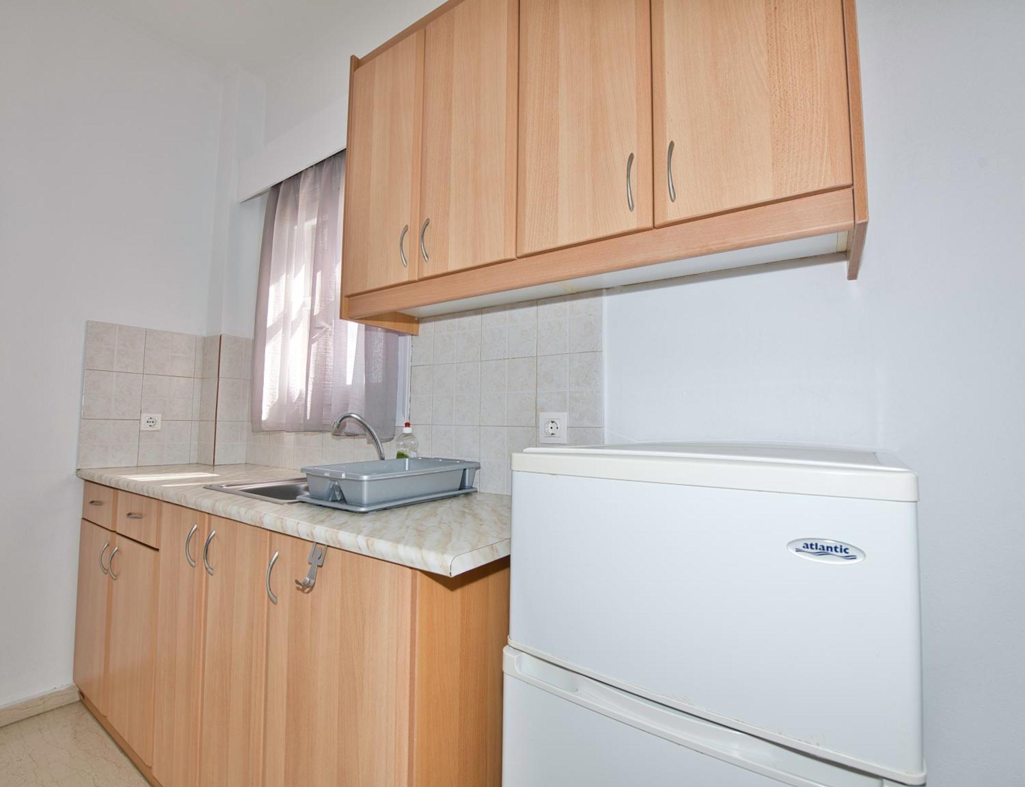 Ira Apartments Камари Экстерьер фото