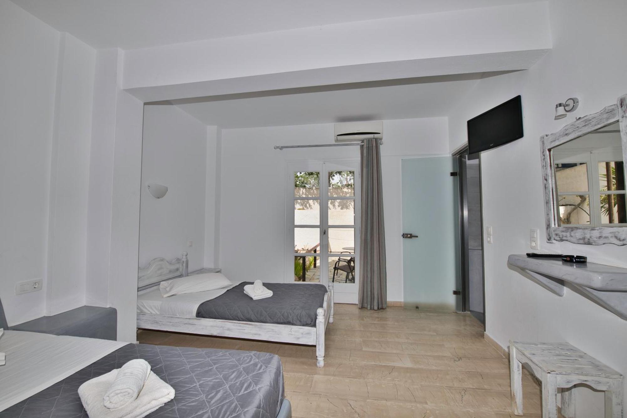 Ira Apartments Камари Экстерьер фото