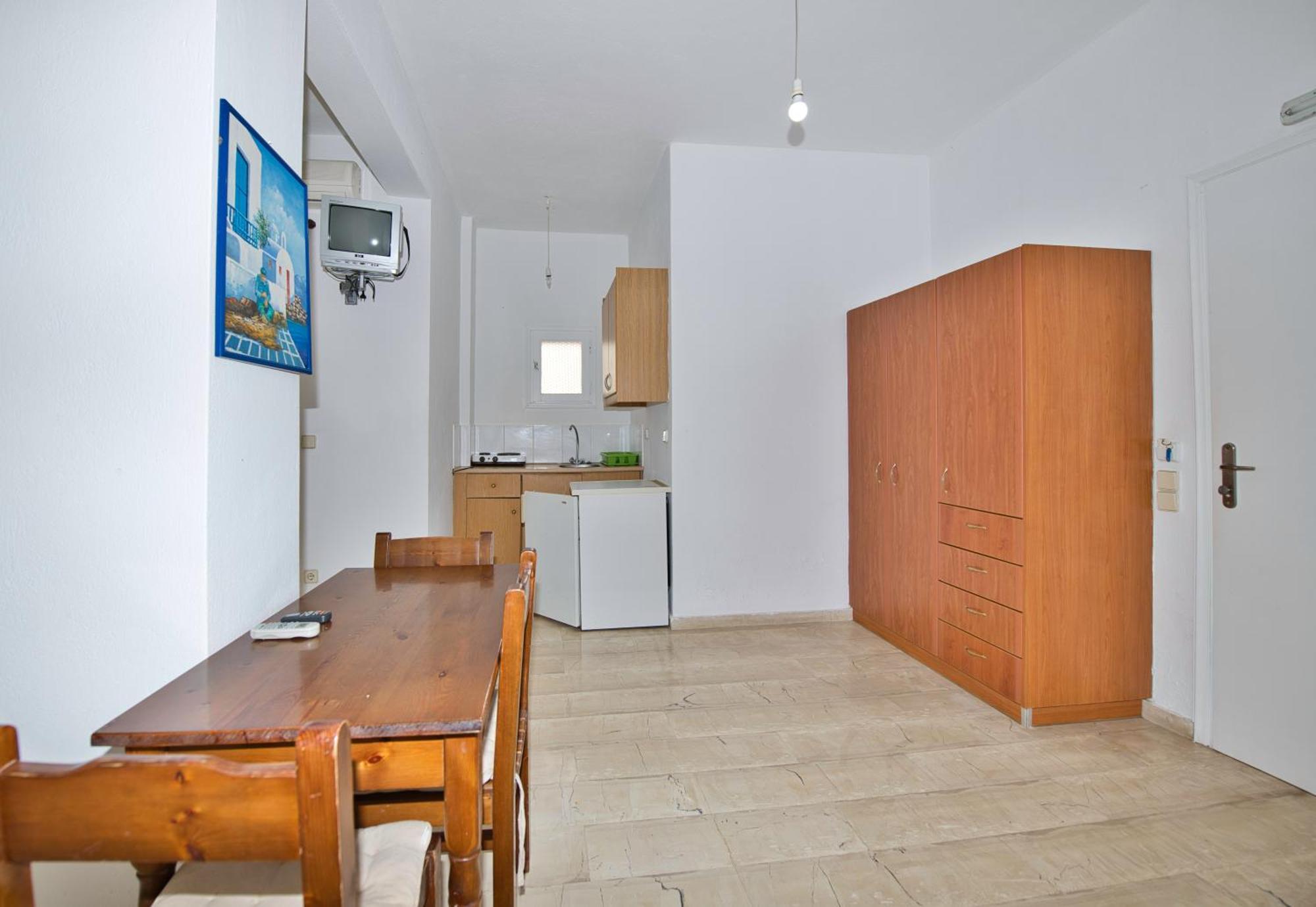 Ira Apartments Камари Экстерьер фото