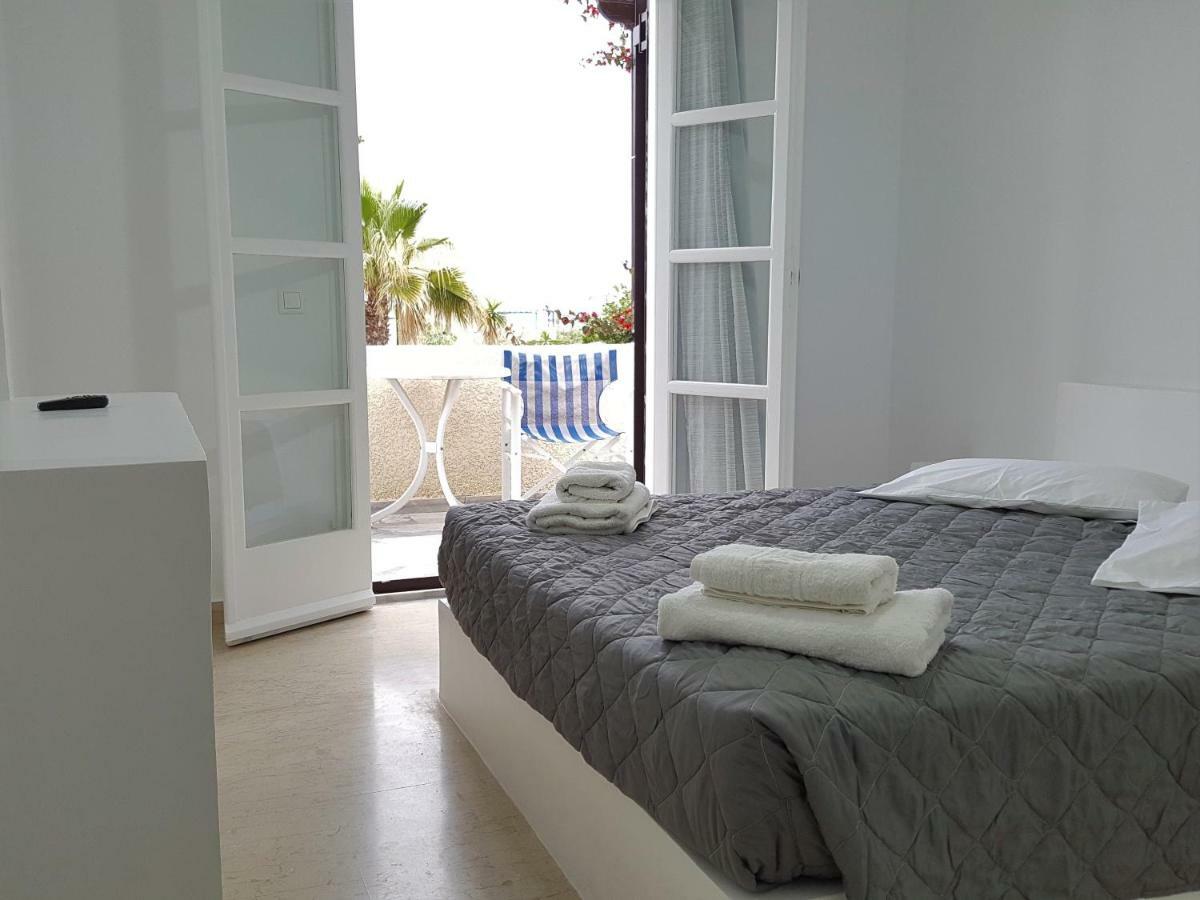Ira Apartments Камари Экстерьер фото